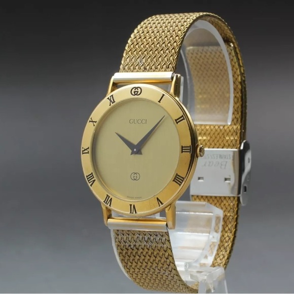 - Gucci Gold Plated Watch Stunning in Beautiful Condition - Picture 10 of 11